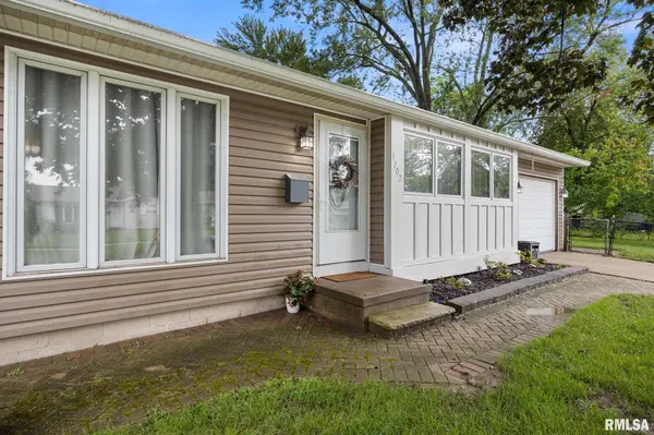 3702 W CREIGHTON TER, Peoria, IL 61615
