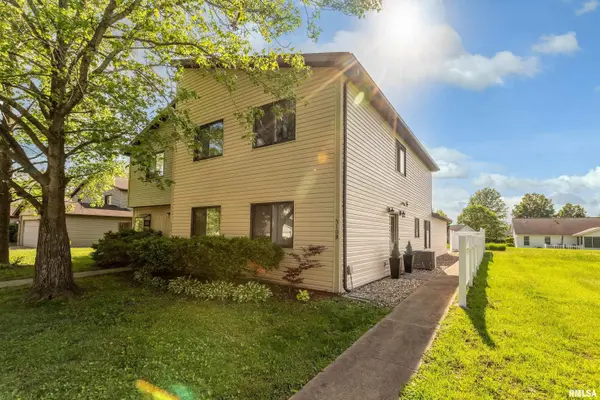 510 N Beadle ST #B, Carbondale, IL 62901