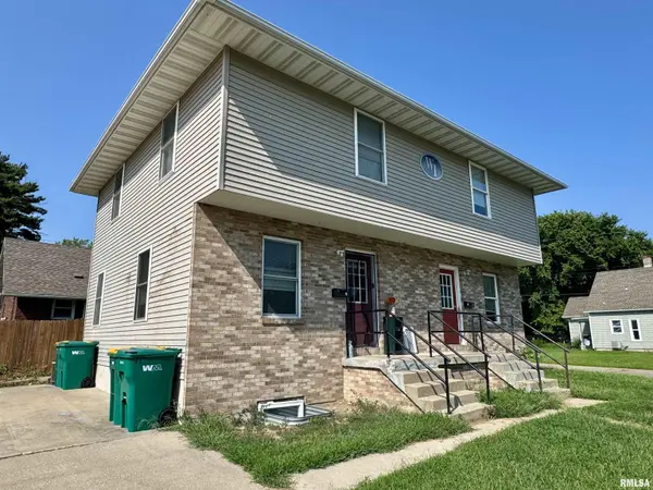 602 N CHARLES ST #2, Macomb, IL 61455