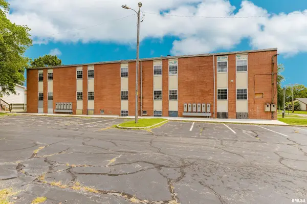 708 W Freeman ST, Carbondale, IL 62901