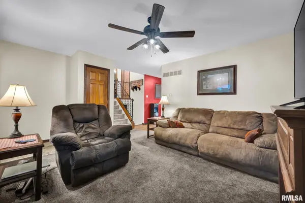 218 S RIDGEWOOD DR, Chillicothe, IL 61523