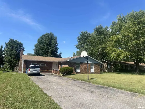 1208 Roberta DR, Murphysboro, IL 62966