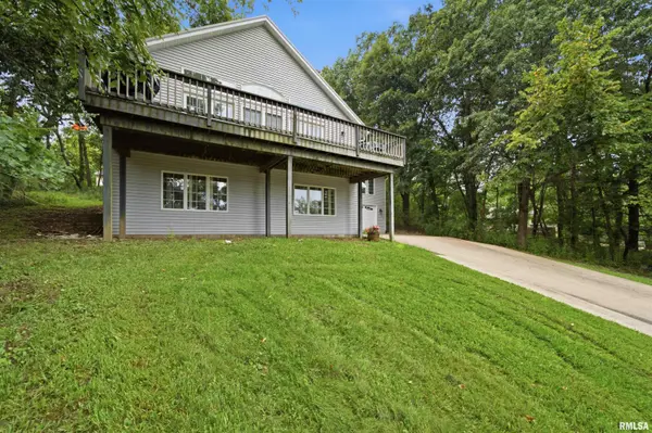 447 PLEASANT VIEW CIR, Dahinda, IL 61428