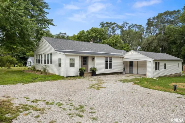1487 SPRING BAY RD, East Peoria, IL 61611