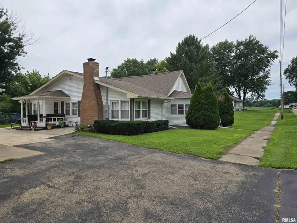 240 W VINE ST, Norris, IL 61553