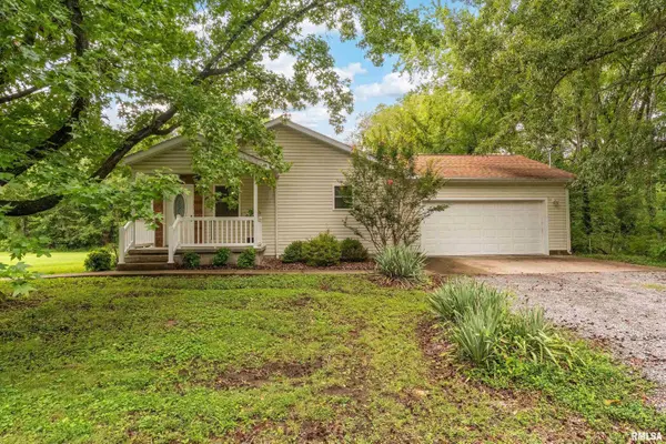 13673 Macomb ST, Marion, IL 62951