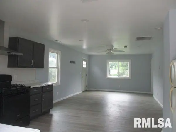 3128 W HUMBOLDT ST, Peoria, IL 61605