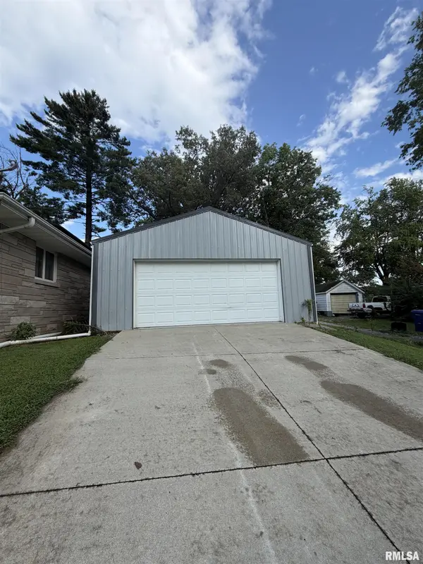 1910 GLENWOOD AVE, Eldorado, IL 62930