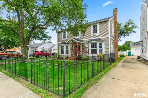 2613 W BARKER AVE, West Peoria, IL 61604