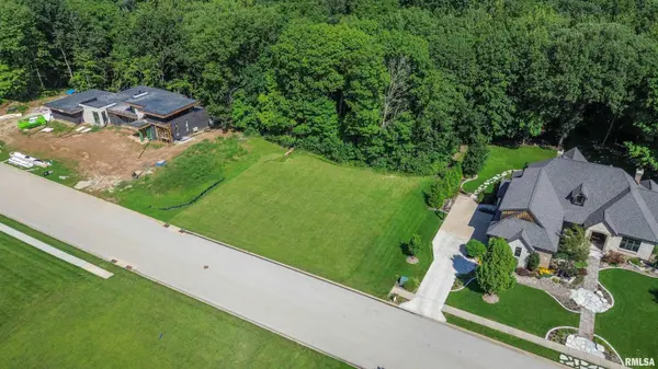 23 Timber Wolf DR, Morton, IL 61550
