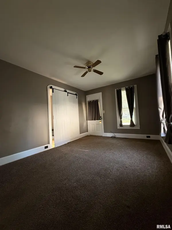 521 W CHASE ST, Macomb, IL 61455