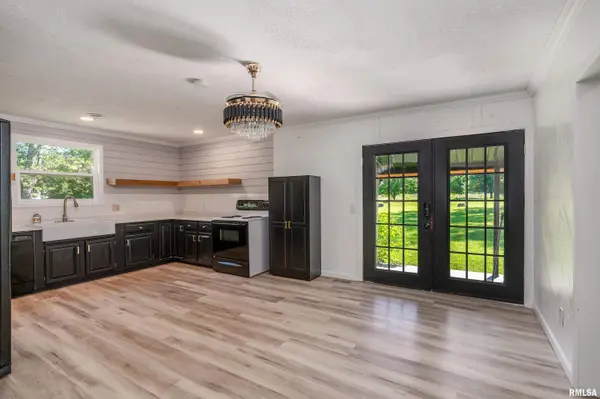1303 N MAPLE ST, Cambria, IL 62915