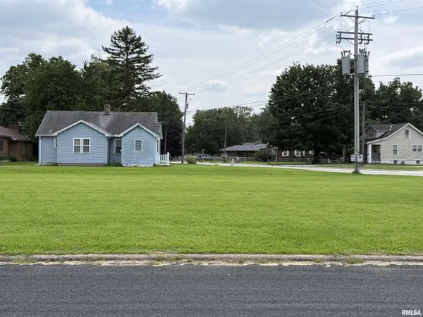 FLOSS MAR CT, East Peoria, IL 61611