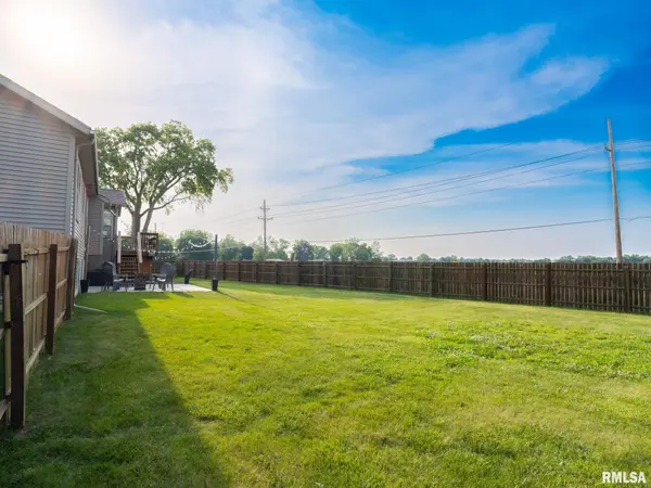 103 Sandyshores DR, Chillicothe, IL 61523