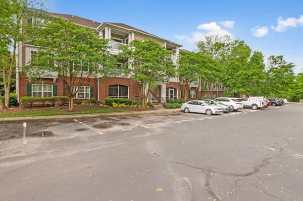 4845 Bevendean Dr #E10, Nashville, TN 37211