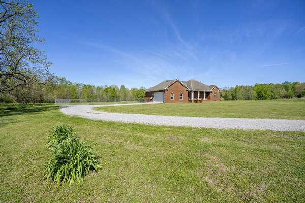 200 BOYD RD, Adamsville, TN 38310