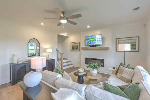 400 Misty Creek Court, Nashville, TN 37207