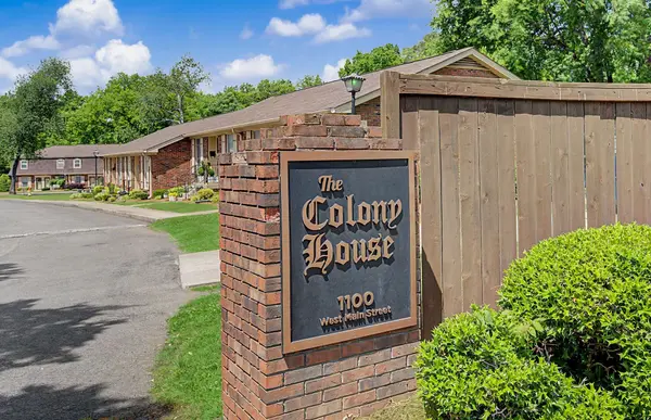 1100 W Main St #D5, Franklin, TN 37064