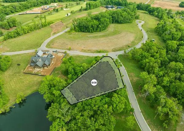 8229 Jolene Dr, College Grove, TN 37046