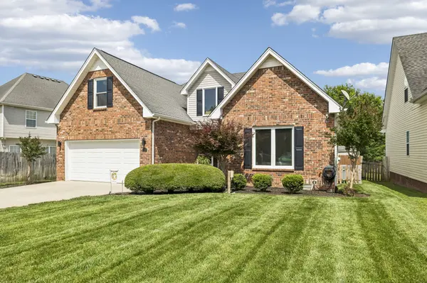 2504 Oak Hill Dr, Murfreesboro, TN 37130