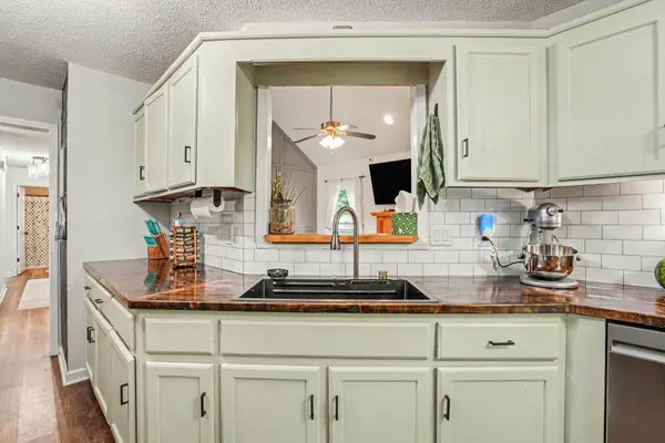 4004 New Grange Cir, Clarksville, TN 37040