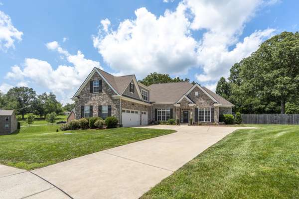 7401 Swindon Blvd, Fairview, TN 37062