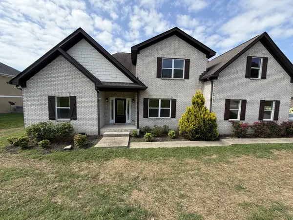 1707 Aster Dr, Columbia, TN 38401