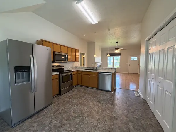 832 Stone Hedge Ct, Old Hickory, TN 37138