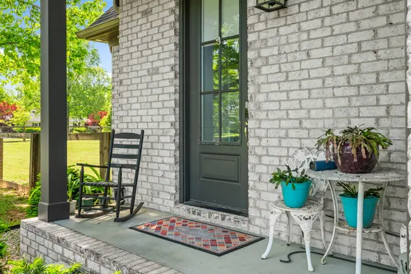 205 Dew Drop Dr, Franklin, KY 42134