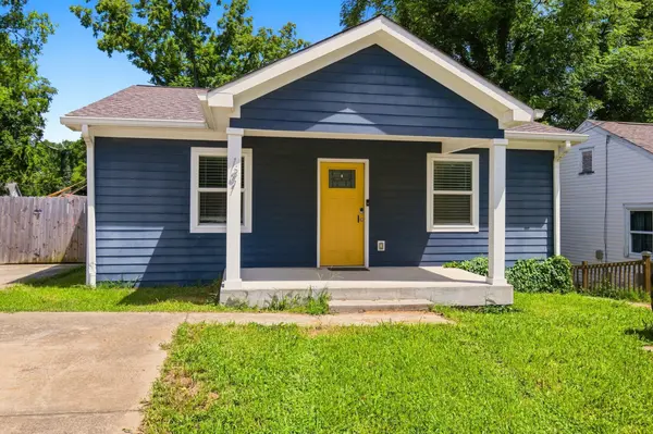 131 Eastmoreland St, Nashville, TN 37207