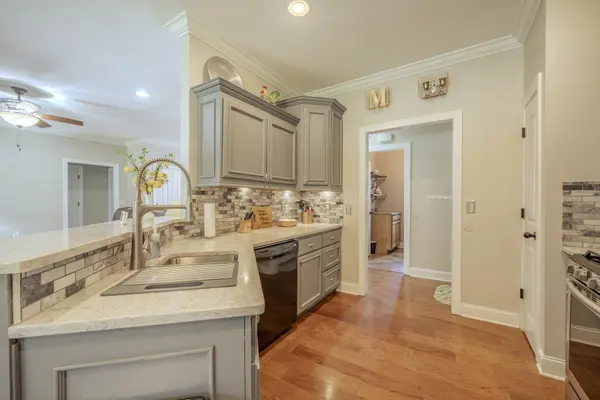 625 TWELVE OAKS DR, Adamsville, TN 38310
