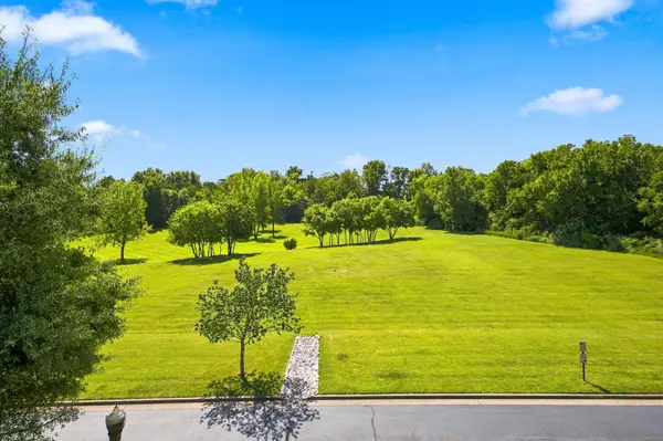 3201 Aspen Grove Dr #H7, Franklin, TN 37067