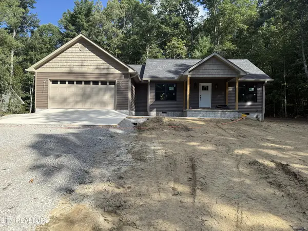 2075 Allardt Tinch Rd, Jamestown, TN 38556