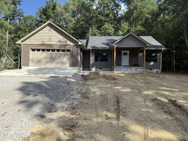2075 Allardt Tinch Rd, Jamestown, TN 38556
