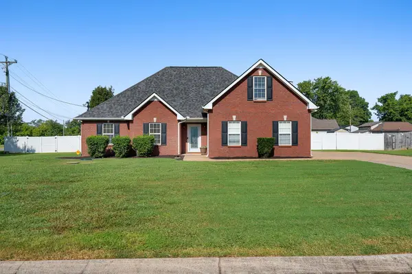 1005 Stratus Dr, Murfreesboro, TN 37127