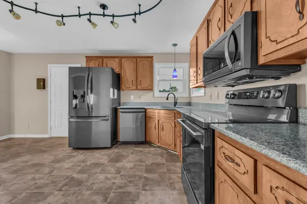 2432 Calico Ct, Clarksville, TN 37042