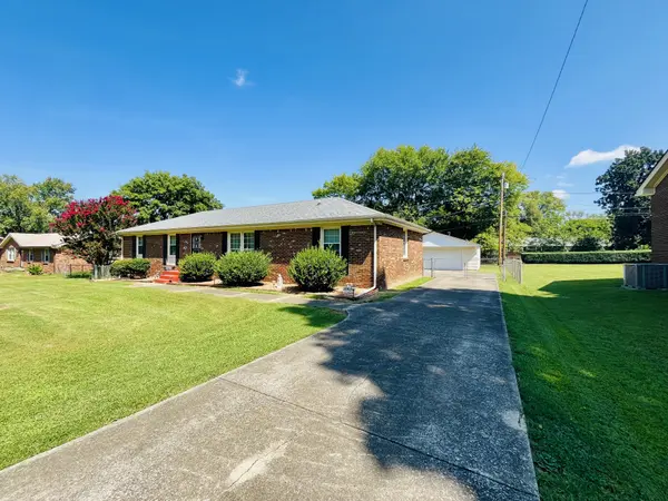 311 Chateauroux Dr, Clarksville, TN 37042