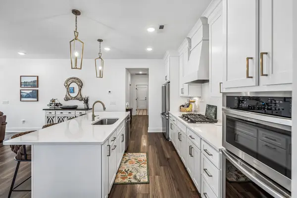 102 Stonehaven Way, Hendersonville, TN 37075