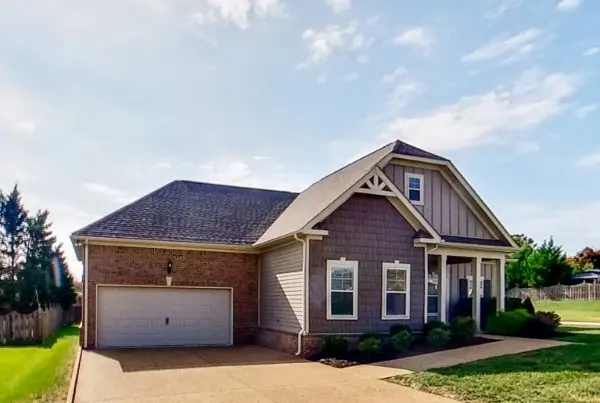1103 McDonough Cir, Thompsons Station, TN 37179