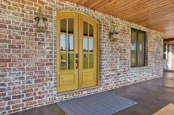 497 Double Spring RD, Republic, MO 65738