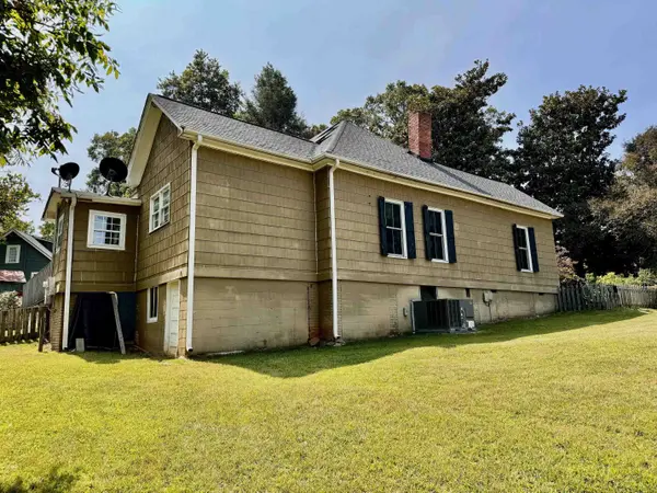 206 E Greenwood ST, Landrum, SC 29356