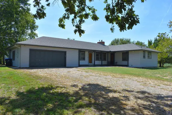 7725 NW 13th ST, Topeka, KS 66618