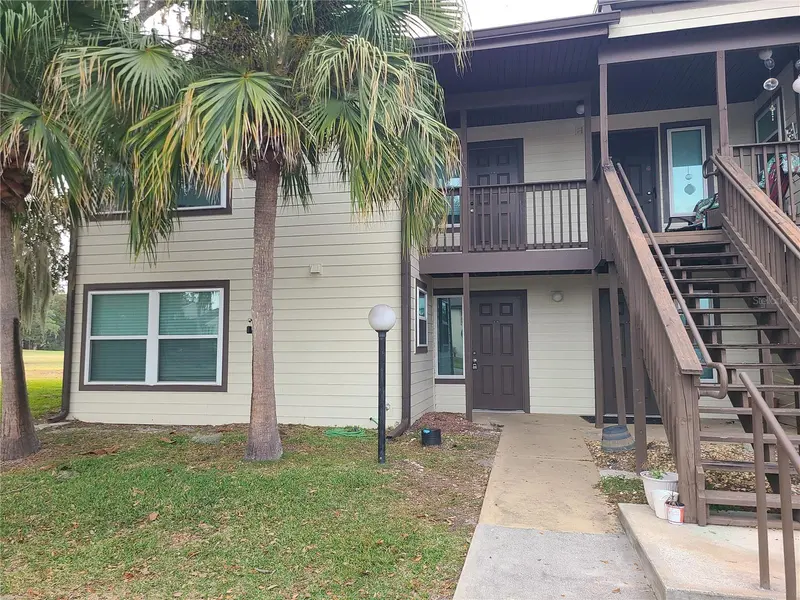 18101 SANDALWOOD DR, Wildwood, FL 34785