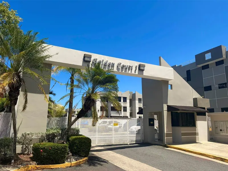 Cond. GOLDEN COURT II, HATO REY #H 202, San Juan, PR 00918