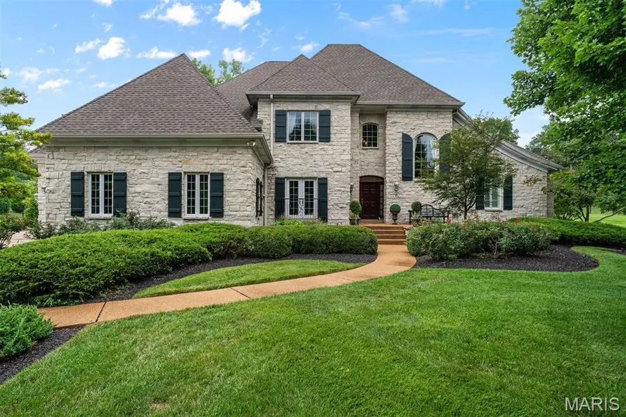 5 Briarbrook TRL, Des Peres, MO 63131