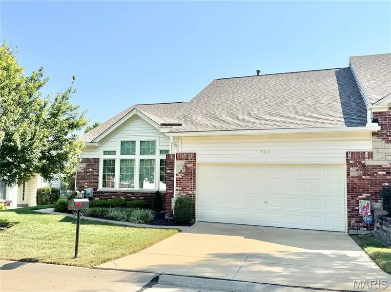 730 Stone Meadow DR, Chesterfield, MO 63005