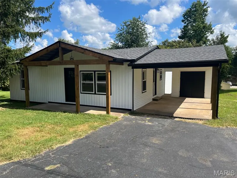 707 Nicholson DR, Potosi, MO 63664