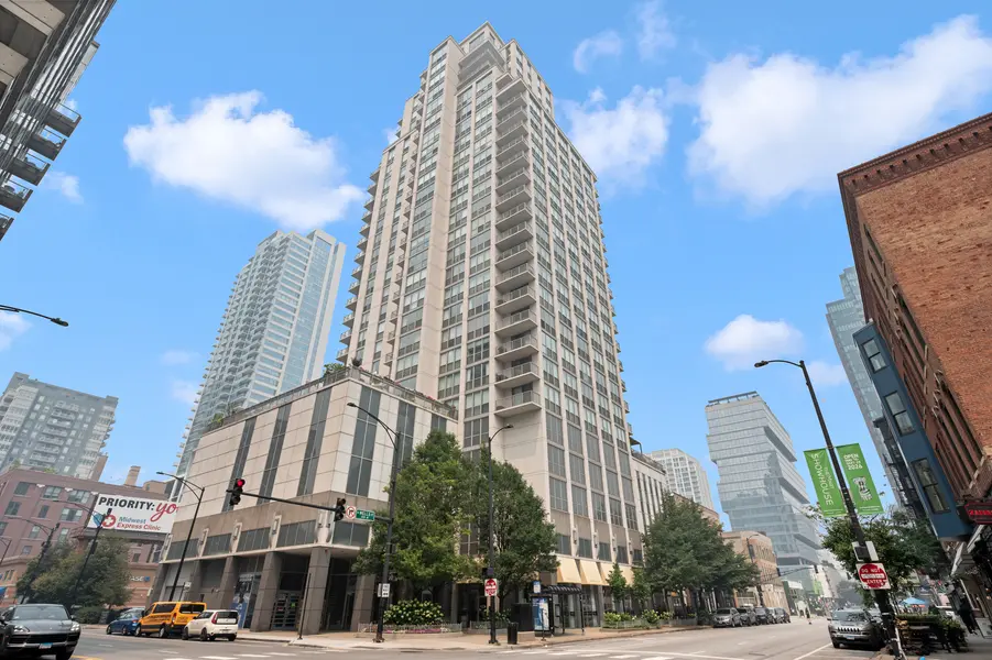 200 W Grand AVE #804, Chicago, IL 60654