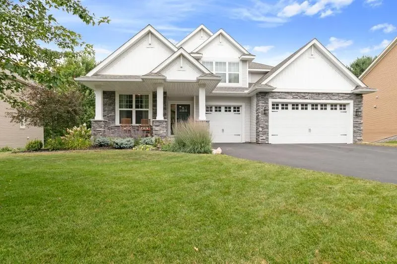 2460 White Pine WAY, Stillwater, MN 55082