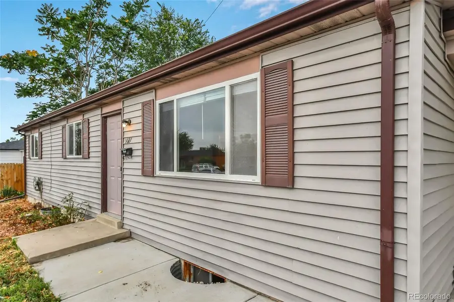9027 Grove ST, Westminster, CO 80031
